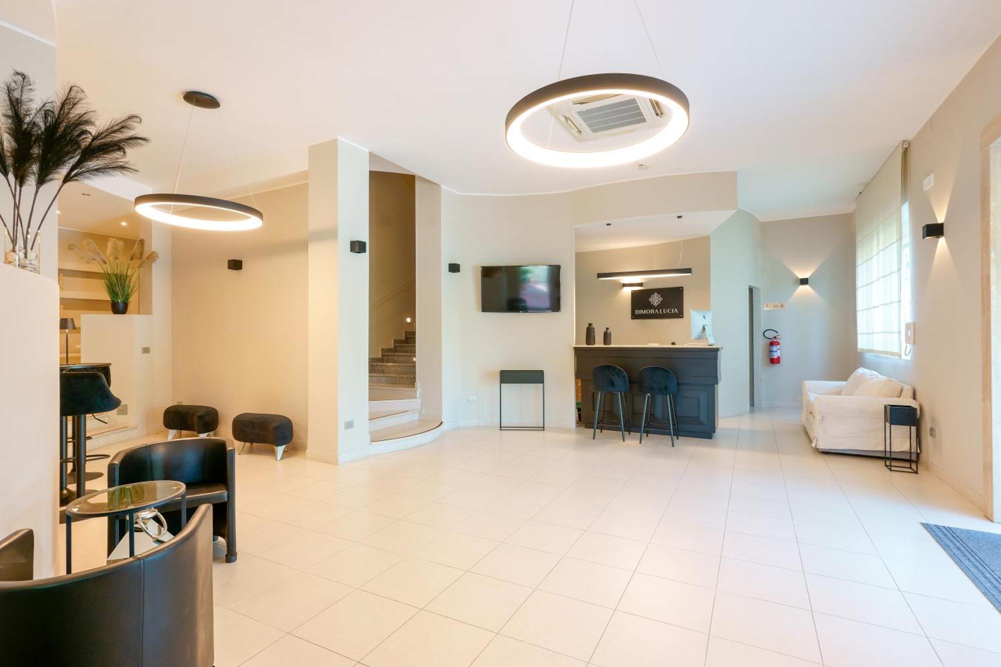 Dimora Lucia Hotel Martina Franca Bagian luar foto