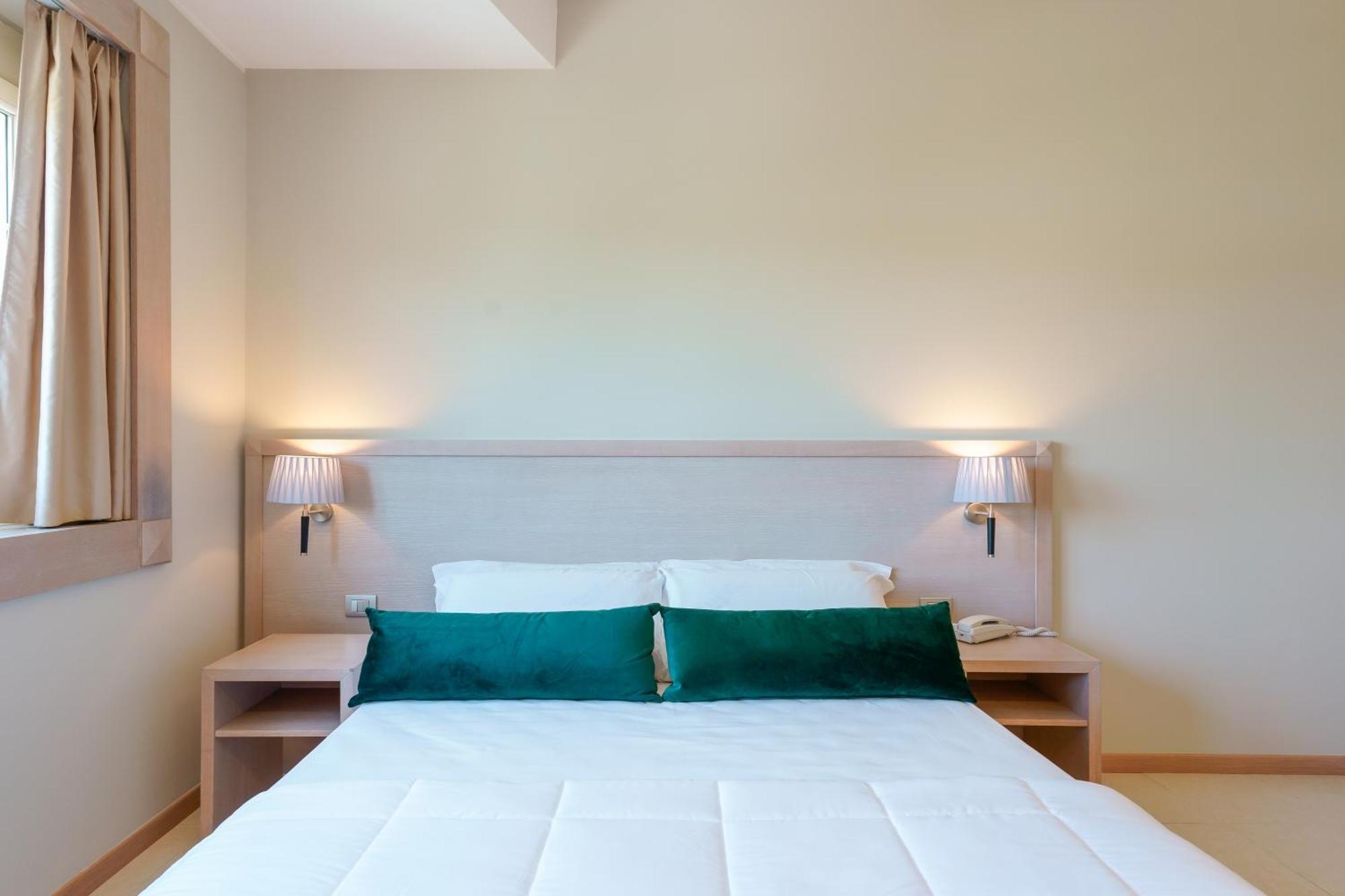 Dimora Lucia Hotel Martina Franca Bagian luar foto